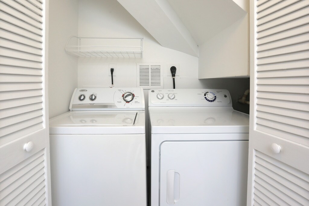 Townhome Village at Welleby Park Sunrise, FL Apartments