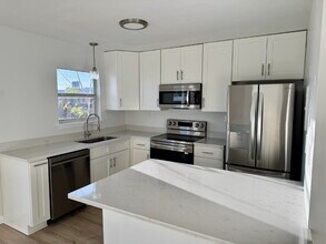 8003 Beach Dr in Panama City Beach, FL - Building Photo - Building Photo