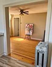 222 Montgomery St, Unit 5 in Newburgh, NY - Building Photo - Building Photo