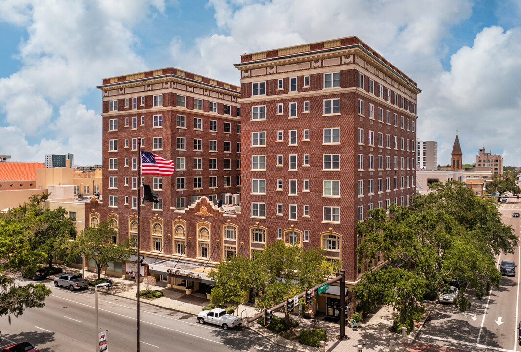 The Princess Martha in St. Petersburg, FL - Building Photo