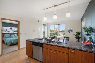 Verge in St. Louis Park, MN - Building Photo