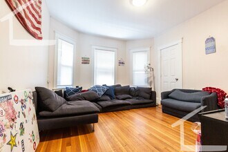 1028a Commonwealth Ave in Boston, MA - Building Photo - Building Photo