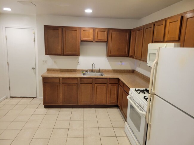 2649 Wilkens Ave in Baltimore, MD - Building Photo - Building Photo