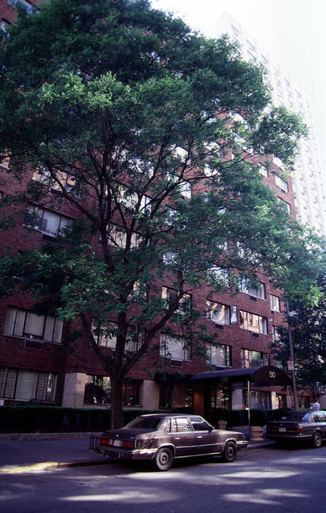 510 E 85th St in New York, NY - Building Photo