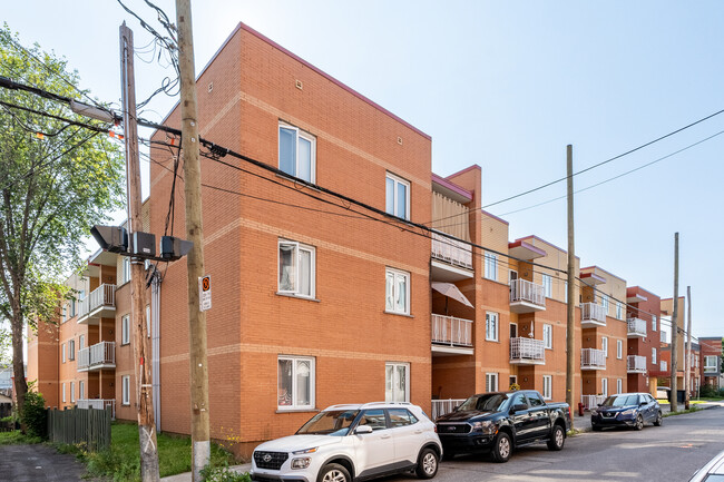 135 Gamelin Rue in Québec, QC - Building Photo - Primary Photo