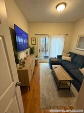 58 Medford St in Somerville, MA - Building Photo - Building Photo