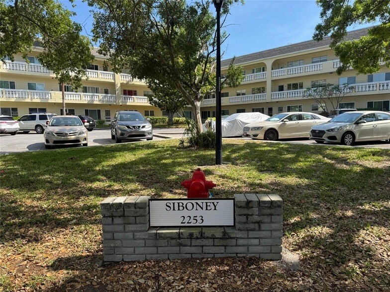 2253 Norwegian Dr in Clearwater, FL - Building Photo