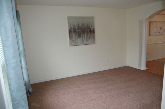 2218 Midview Rd in Richmond, VA - Building Photo - Building Photo