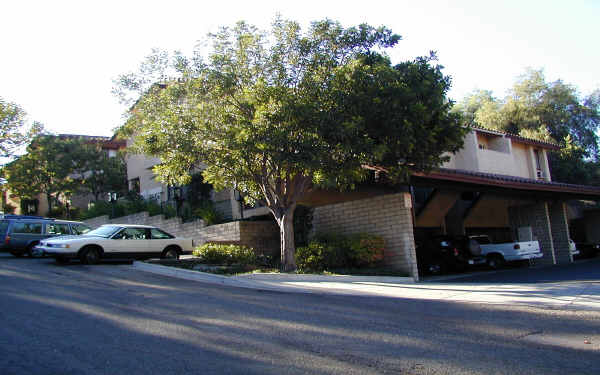 Rachel Terrace in Thousand Oaks, CA - Building Photo - Building Photo