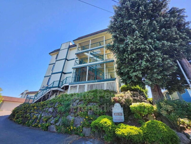 property at 1588 Naval Ave