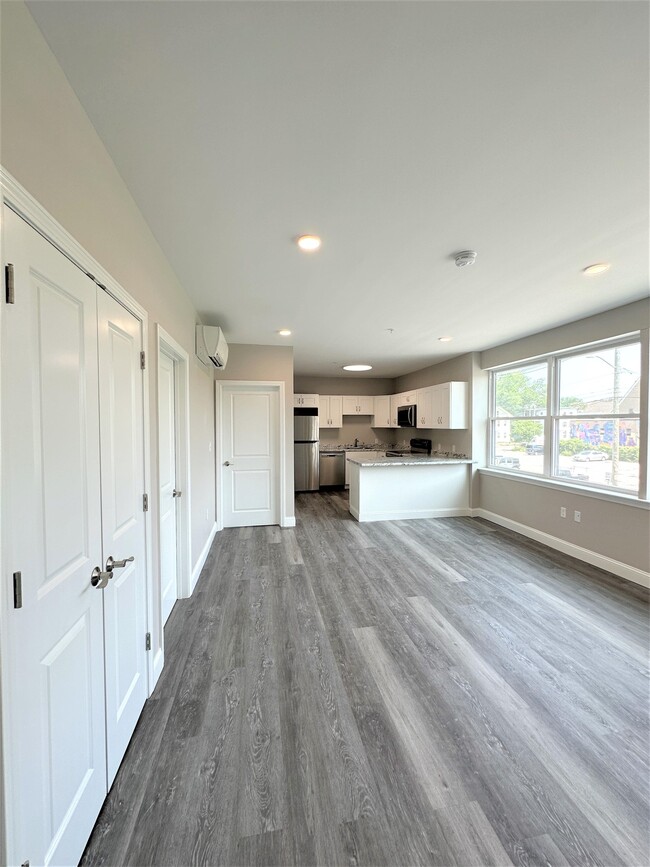 530 Chestnut St in Manchester, NH - Building Photo - Building Photo