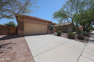16925 W Nottingham Way in Surprise, AZ - Building Photo - Building Photo