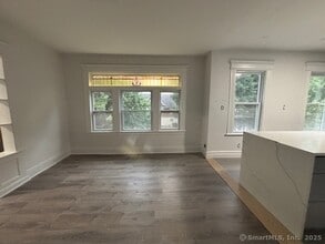 1481 W Broad St in Stratford, CT - Building Photo - Building Photo