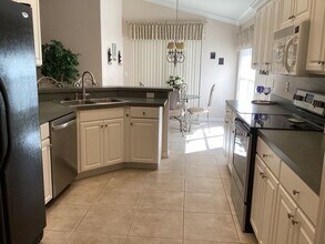 9201 Independence Way in Ft. Myers, FL - Building Photo - Building Photo