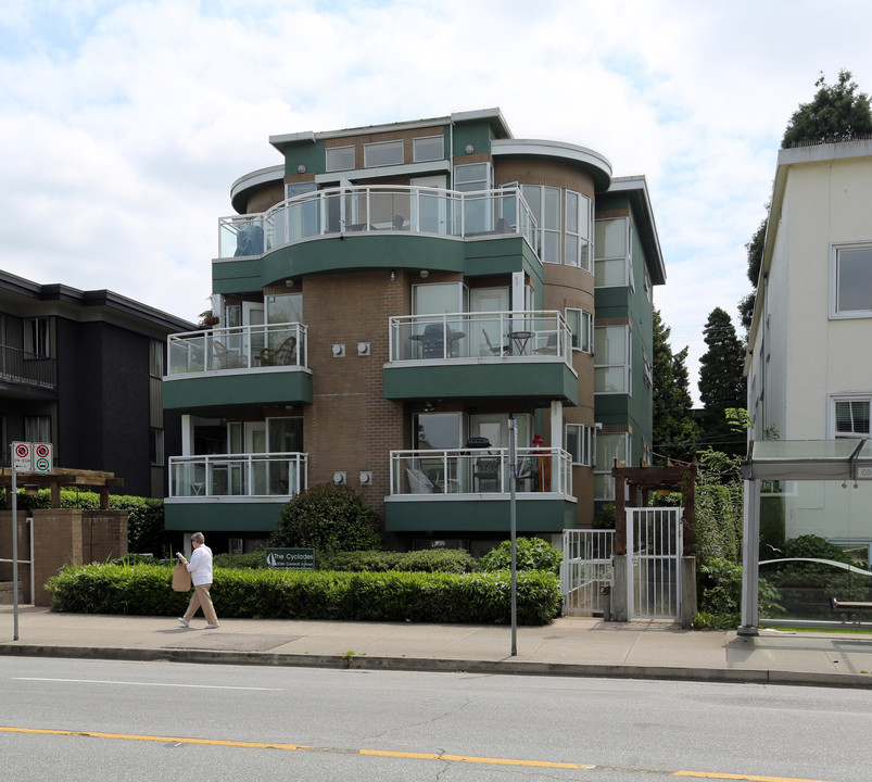 The Cyclades in Vancouver, BC - Building Photo