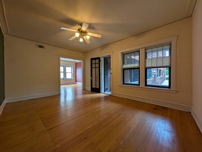 2522 N Kedzie Blvd in Chicago, IL - Building Photo - Building Photo