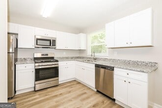 7125 Puckett St SW in Covington, GA - Building Photo - Building Photo