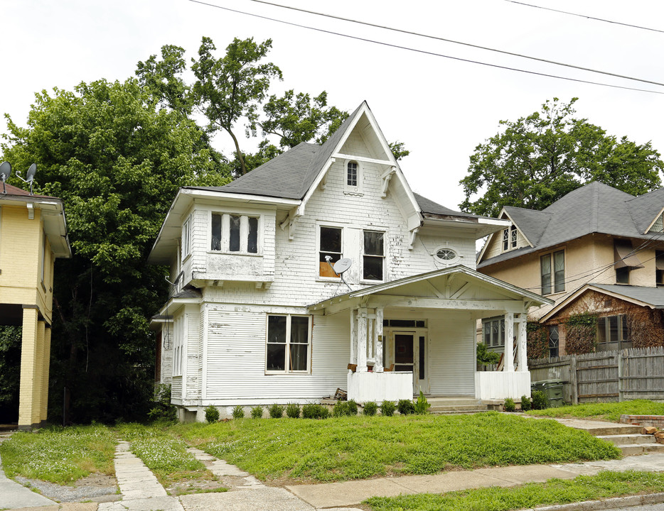 105 Evergreen St in Memphis, TN - Building Photo