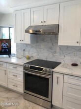 729 Triunfo Canyon Rd in Westlake Village, CA - Building Photo - Building Photo