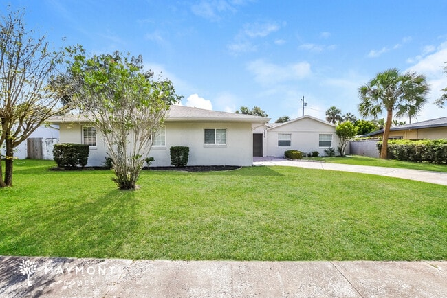 property at 5536 Kingswood Dr
