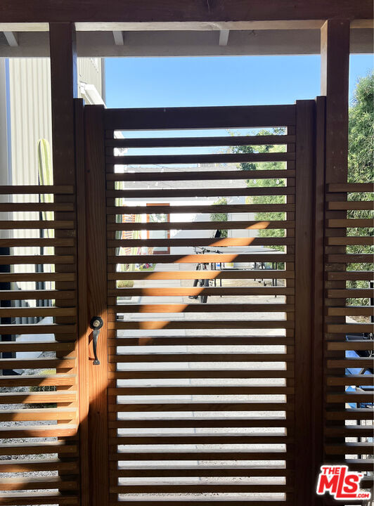 4448 Elmer Ave in Los Angeles, CA - Building Photo - Building Photo