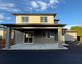 1722 Castlerock Ave in Wenatchee, WA - Building Photo