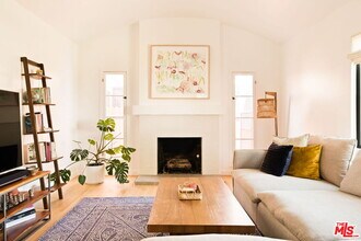 1615 S Crescent Heights Blvd in Los Angeles, CA - Building Photo - Building Photo