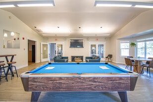 Troutdale Terrace in Troutdale, OR - Building Photo