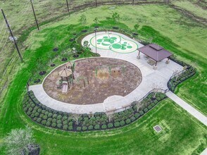 3311 Owl Hollow Dr in Rosenberg, TX - Foto de edificio - Building Photo