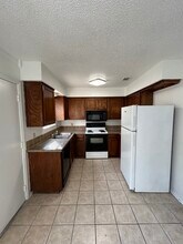3006 W Sycamore Cir in Euless, TX - Building Photo - Building Photo