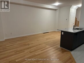 93 Air Dancer Cres in Oshawa, ON - Building Photo - Building Photo