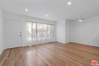 5468 Blackwelder St in Los Angeles, CA - Building Photo - Building Photo