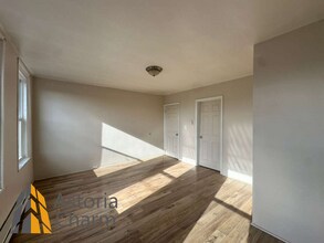 910 Edmondson Ave in Baltimore, MD - Building Photo - Building Photo