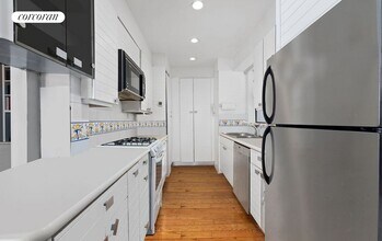 58 W 58th St in New York, NY - Building Photo - Building Photo