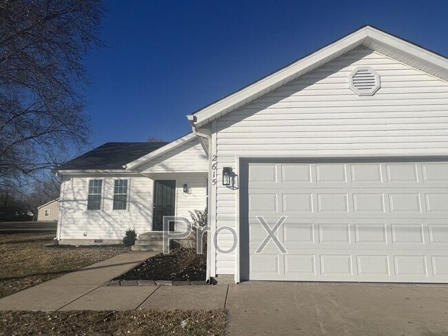 property at 2615 E 6th St