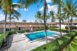 14500 SW 88th Ave, Unit Villagio at Palmetto in Palmetto Bay, FL - Building Photo