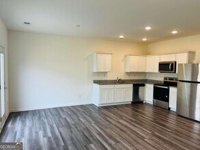 404 Union Station St in Cartersville, GA - Building Photo - Building Photo