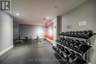 22 Wellesley St E in Toronto, ON - Building Photo - Building Photo