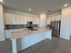 5996 Shavasana Rd in Clermont, FL - Building Photo - Building Photo