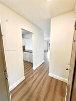 2400 NW 16th St Rd in Miami, FL - Building Photo