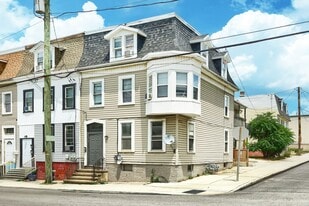 301 N Queen St in York, PA - Building Photo