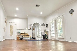 6162 N Brookline Ave in Oklahoma City, OK - Building Photo - Building Photo