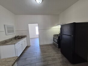 383 S 7th Ave in Yuma, AZ - Foto de edificio - Building Photo