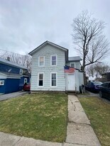 512 Stone St in Watertown, NY - Building Photo