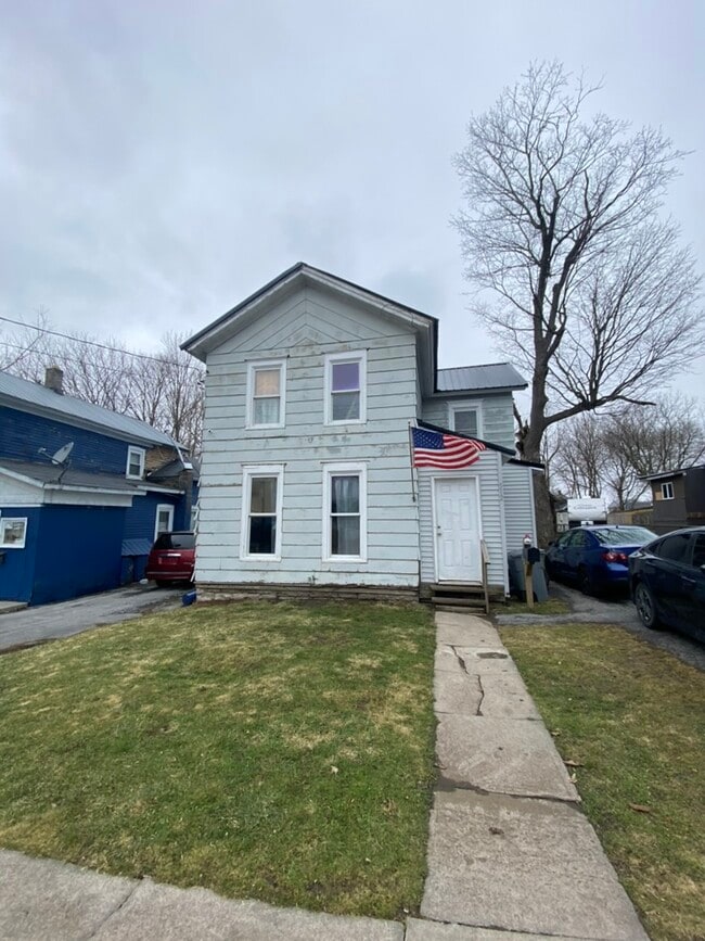 property at 512 Stone St