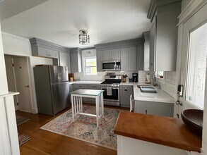 1805 Baker Ave in Utica, NY - Foto de edificio - Building Photo