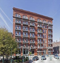 The Lofts on Broadway in Milwaukee, WI - Building Photo - Building Photo