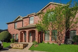 575 S Virginia Hills Dr in McKinney, TX - Building Photo
