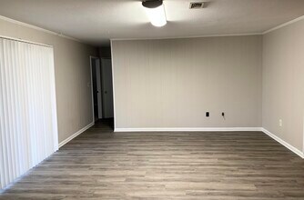 41 Maple Ave in Shalimar, FL - Building Photo - Building Photo