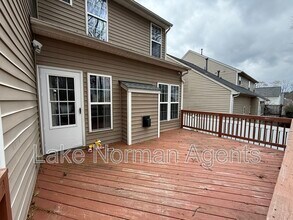 15622 Troubadour Ln in Huntersville, NC - Building Photo - Building Photo